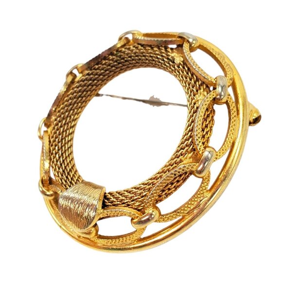 Vtg Round Mesh Chain Brooch Pin Gold Tone Nautical Circle Wreath Statement 2-1/8 - Picture 4 of 7